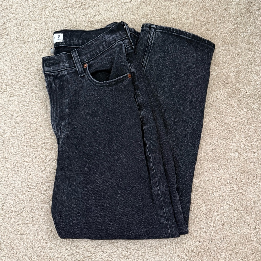 Abercrombie & Fitch Straight Ankle Jeans